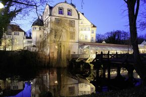 Nachtansicht vom Gifhorner Schloss und Schlossrestaurant Zentgraf